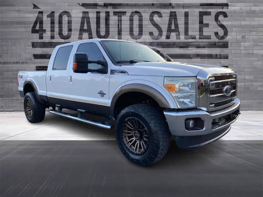 2016 Ford F-350 Lariat photo 1