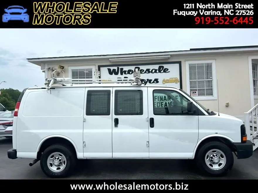 2015 Chevrolet Express 2500 Cargo photo 1