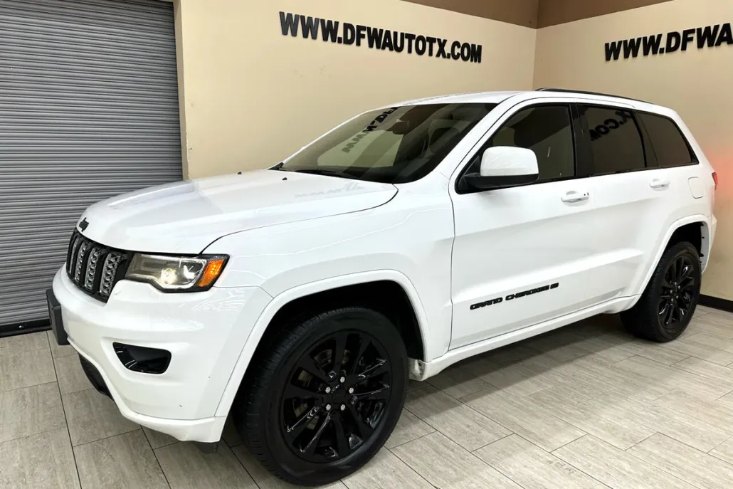 2022 Jeep Cherokee Laredo X SE Altitude photo 1