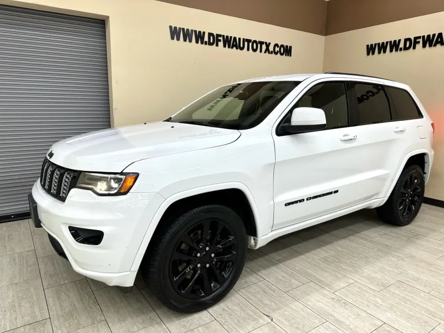 2022 Jeep Cherokee Laredo X SE Altitude photo 1