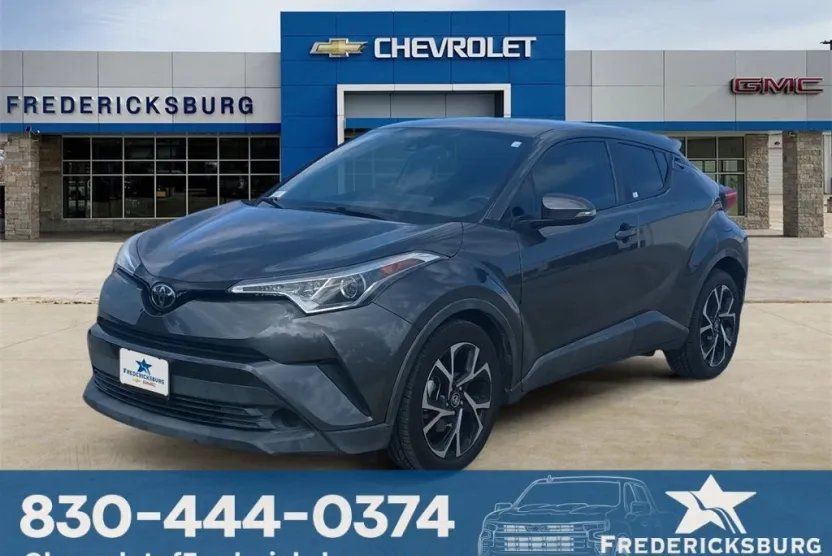 2018 Toyota C-HR XLE photo 1