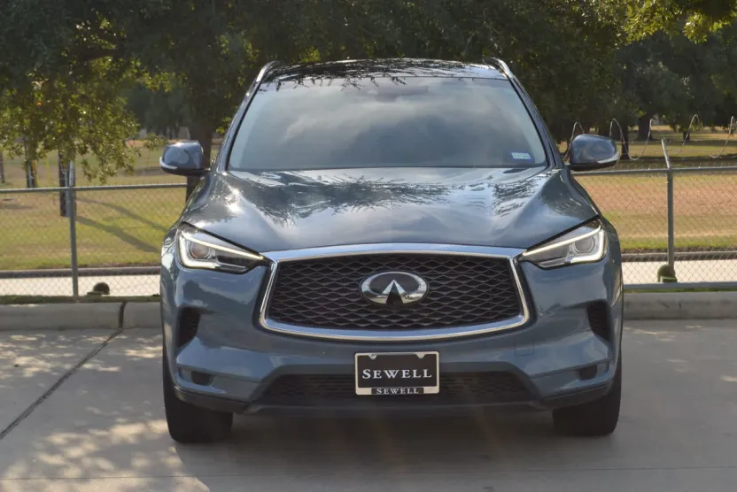 2023 Infiniti QX50 Luxe photo 1