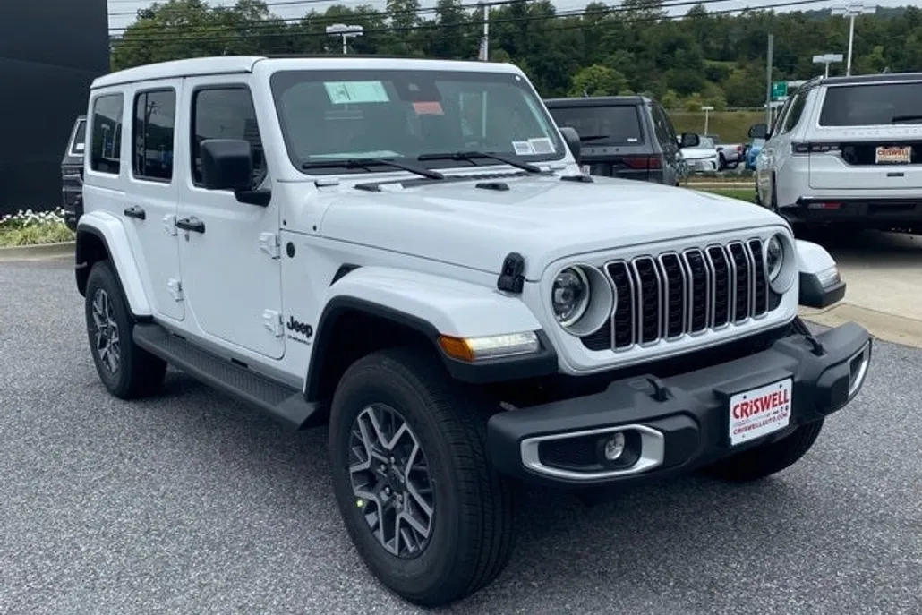 2025 Jeep Wrangler Sahara photo 1