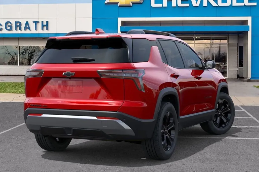 2026 Chevrolet Equinox LT photo 1