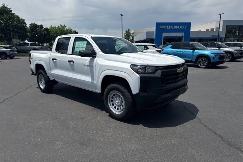 2025 Chevrolet Colorado Work Truck photo 1