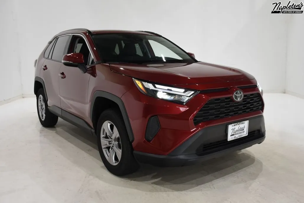2024 Toyota RAV4 XLE photo 1