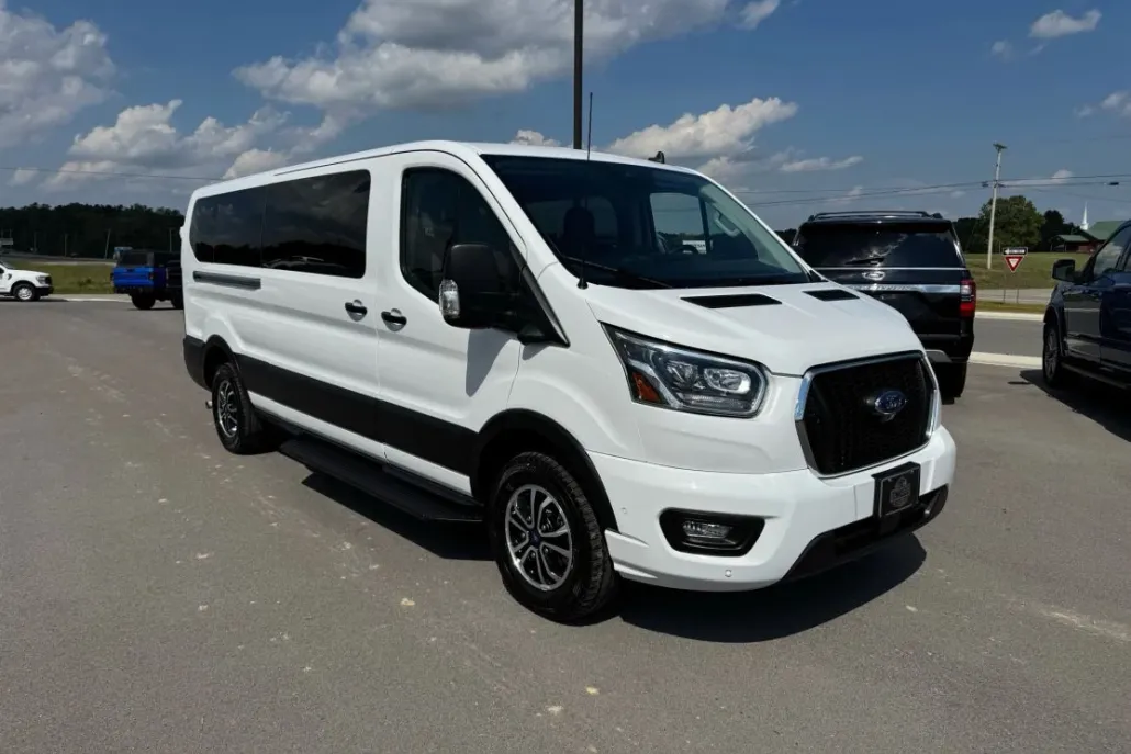 2023 Ford Transit Passenger XLT Van photo 1