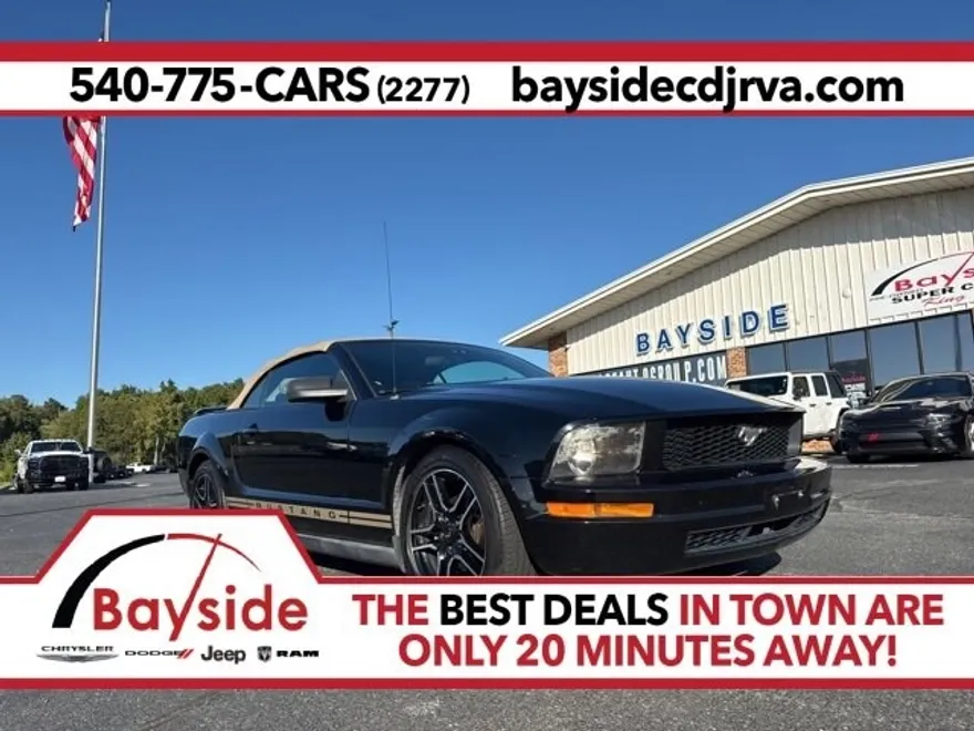 2005 Ford Mustang Convertible V6 Premium photo 1