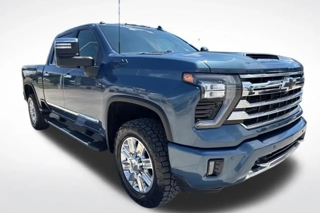2024 Chevrolet Silverado 2500HD High Country photo 1