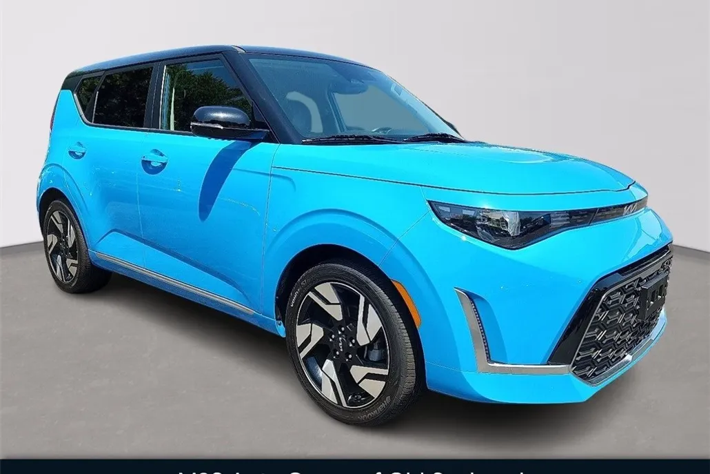 2024 Kia Soul GT-Line photo 1