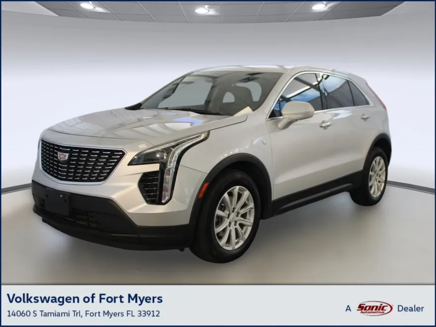 2021 Cadillac XT4 Luxury photo 1
