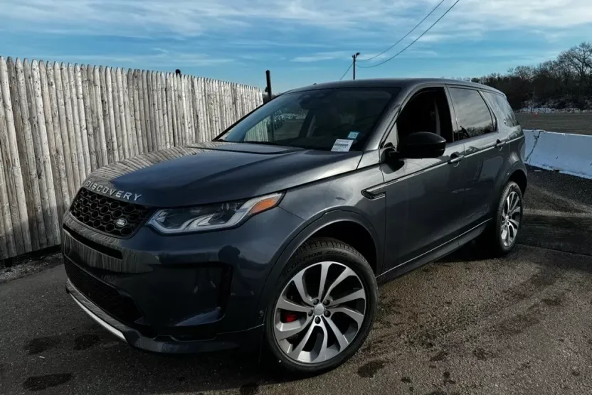 2025 Land Rover Discovery Sport S photo 1