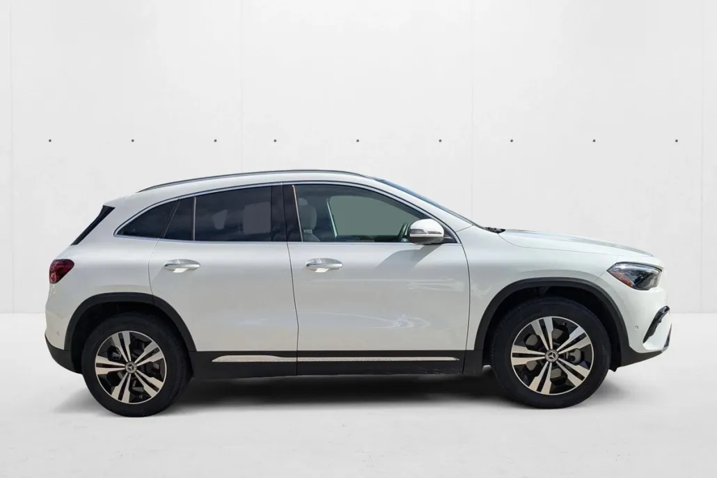 2025 Mercedes Benz GLA 250 photo 1