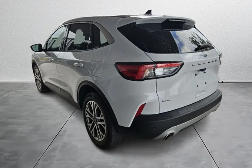 2022 Ford Escape SEL Hybrid photo 1