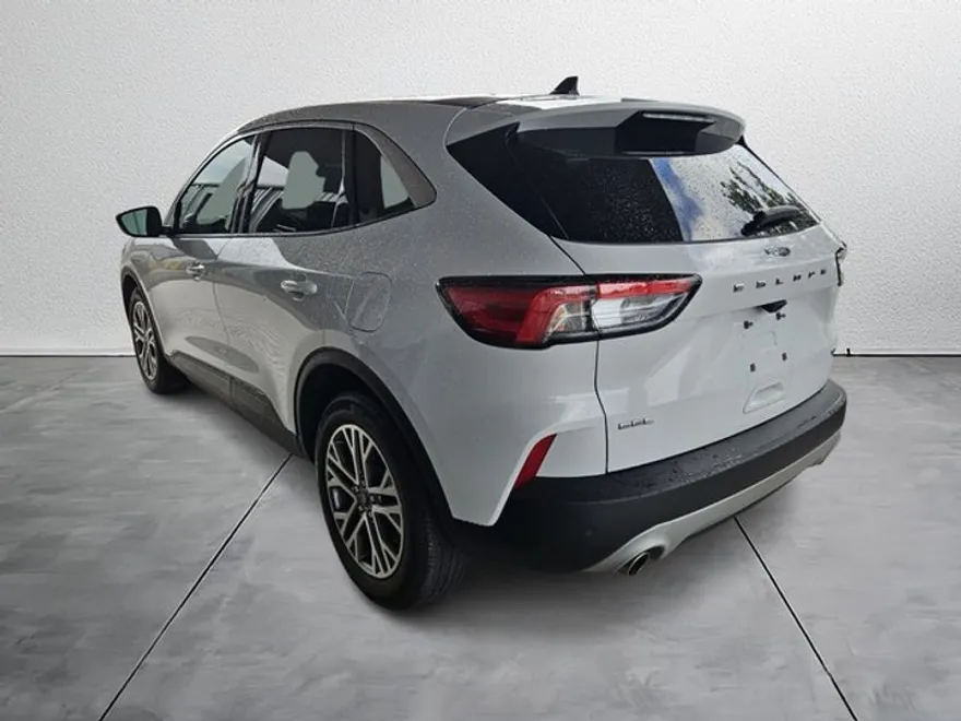 2022 Ford Escape SEL Hybrid photo 1