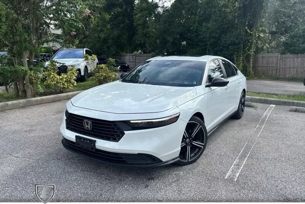 2023 Honda Accord Hybrid Sport photo 1