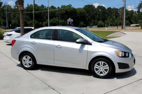 2014 Chevrolet Sonic LT photo 3