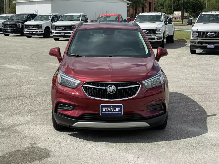 2022 Buick Encore Preferred photo 1