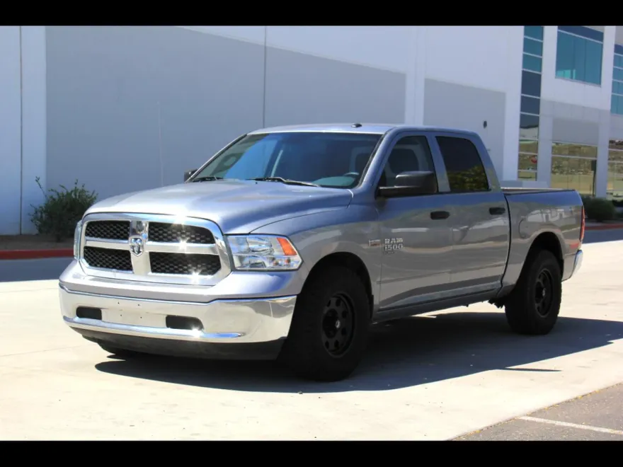 2020 Ram 1500 Classic photo 1