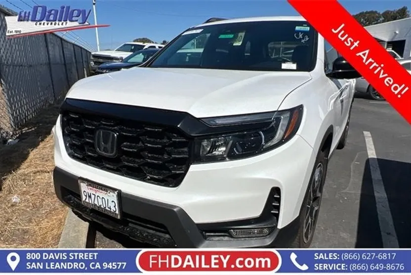 2023 Honda Passport Elite photo 1