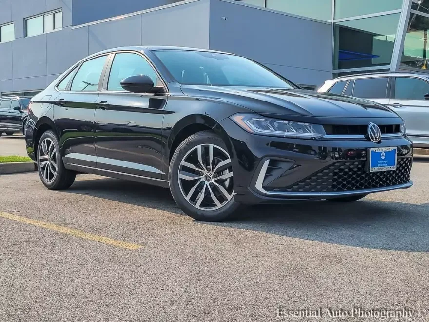 2025 Volkswagen Jetta 1.5T SE photo 1