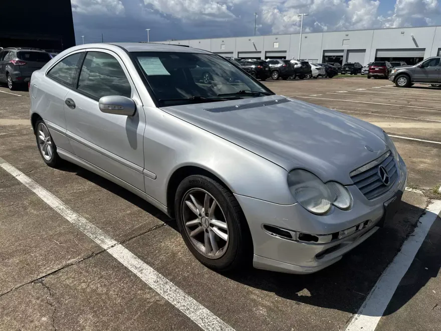 2002 Mercedes Benz C 230 photo 1