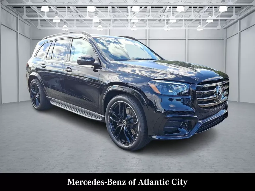 2026 Mercedes Benz GLS 580 4MATIC photo 1