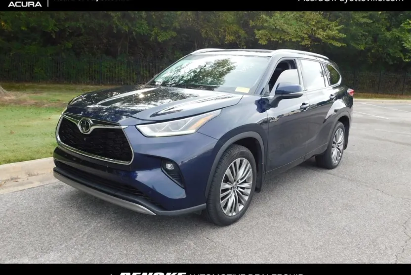 2021 Toyota Highlander Platinum photo 1