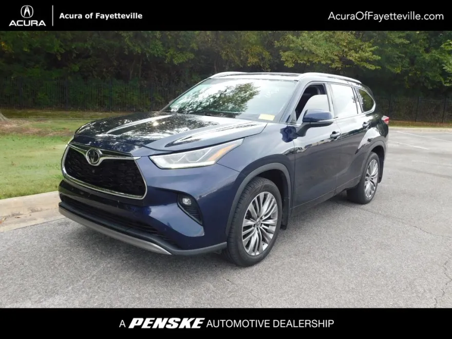 2021 Toyota Highlander Platinum photo 1
