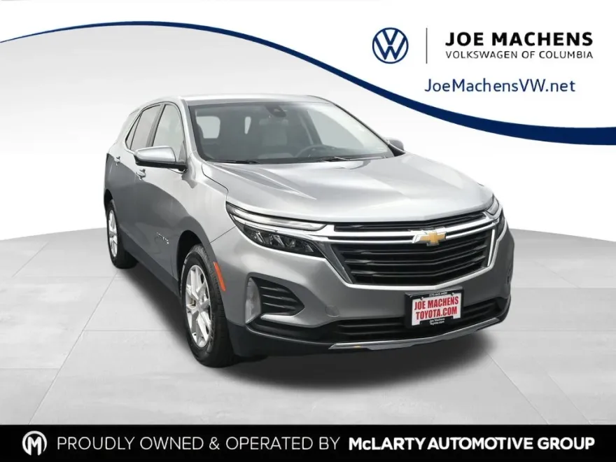 2023 Chevrolet Equinox LT photo 1