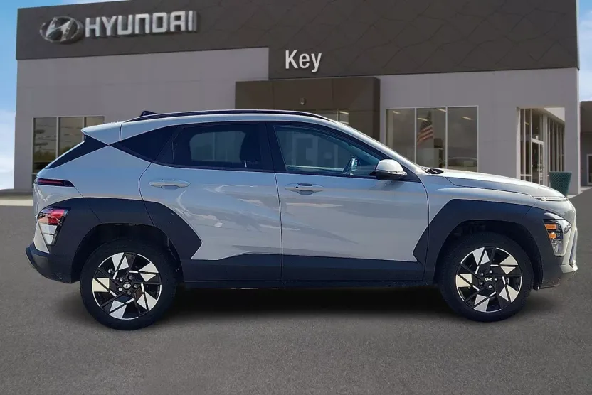 2024 Hyundai Kona SEL photo 1