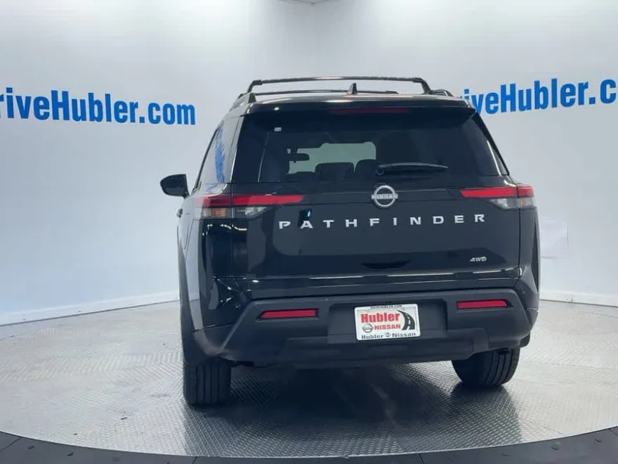 2025 Nissan Pathfinder SV photo 1