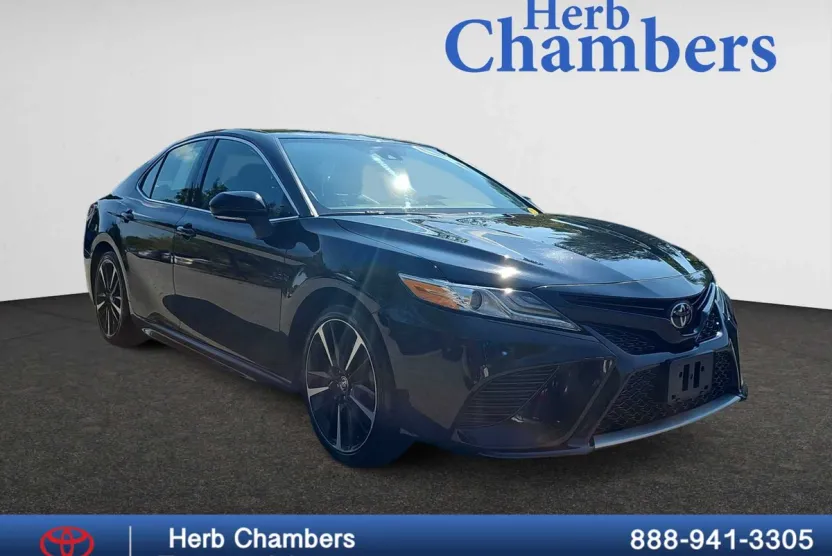 2020 Toyota Camry XSE photo 1