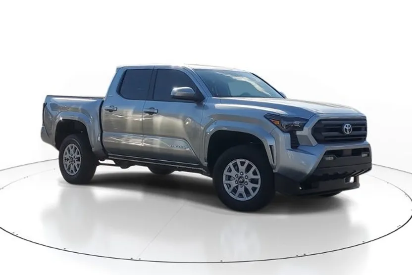 2024 Toyota Tacoma SR5 photo 1