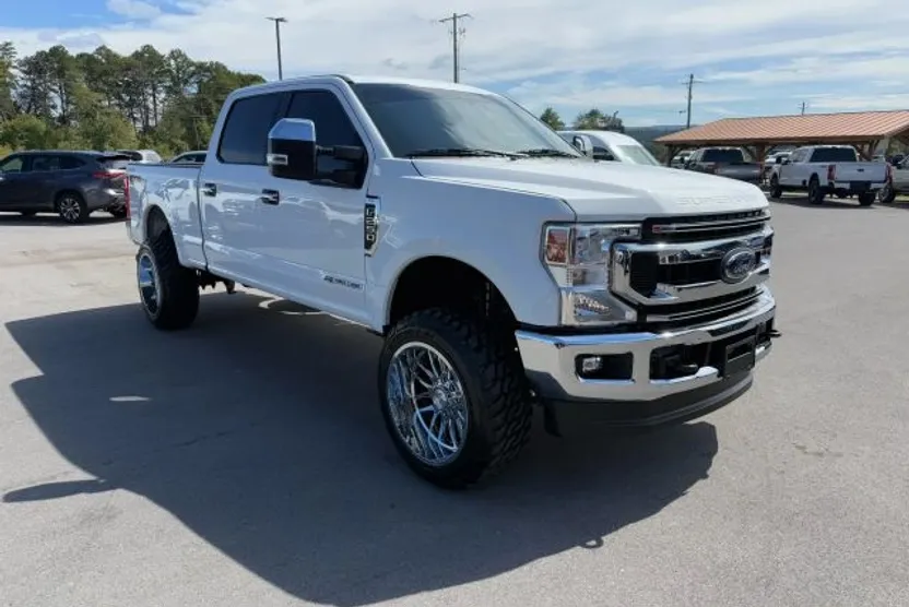 2020 Ford F-250 XLT photo 1