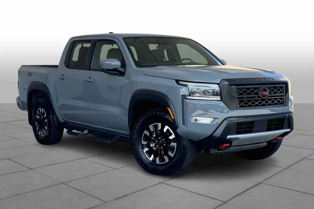2024 Nissan Frontier PRO-4X Crew Cab photo 1