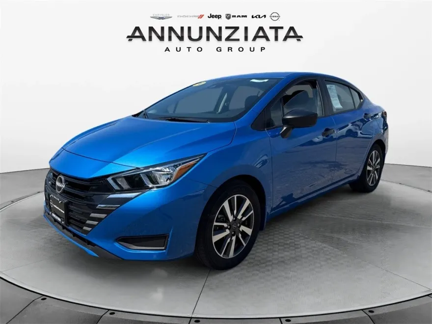 2024 Nissan Versa 1.6 S photo 1