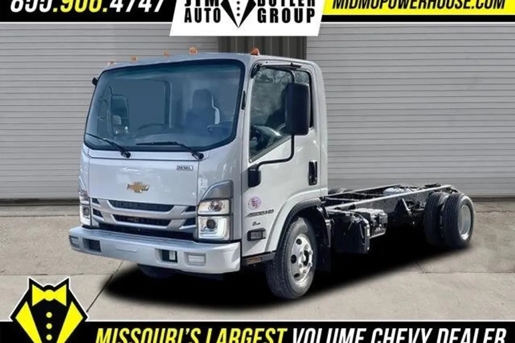 2024 Chevrolet Silverado 4500HD Base photo 1
