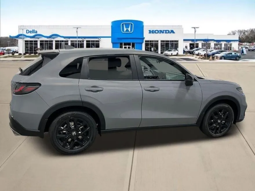2025 Honda HR-V Sport photo 1