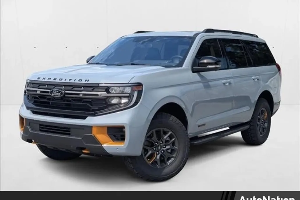 2025 Ford Expedition photo 1