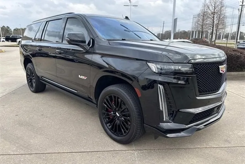 2023 Cadillac Escalade ESV V-Series photo 1