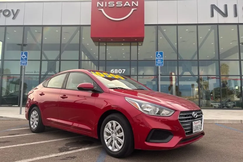 2019 Hyundai Accent SE photo 1