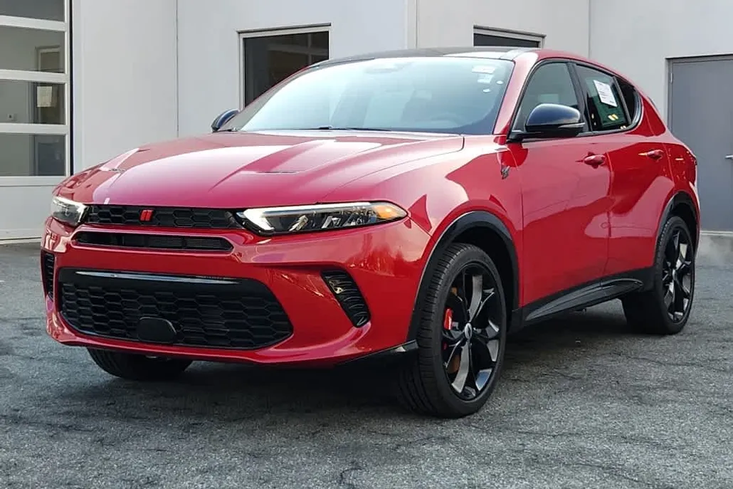 2024 Dodge Hornet R/T Plus photo 1