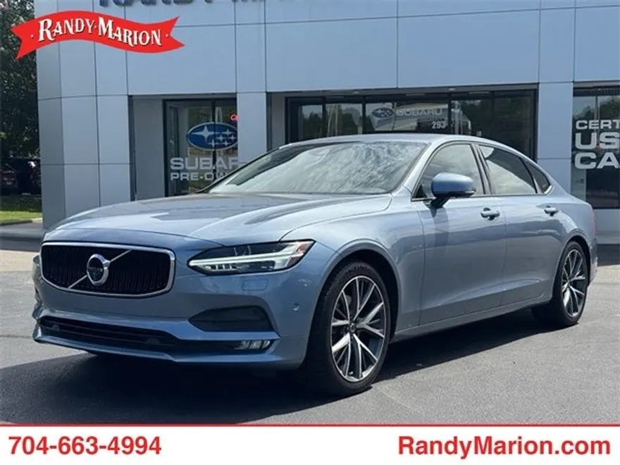 2018 Volvo S90 T5 Momentum photo 1