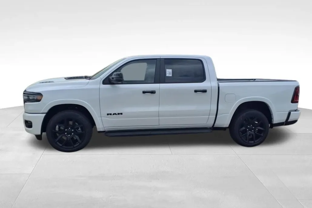 2025 Ram 1500 Laramie photo 1
