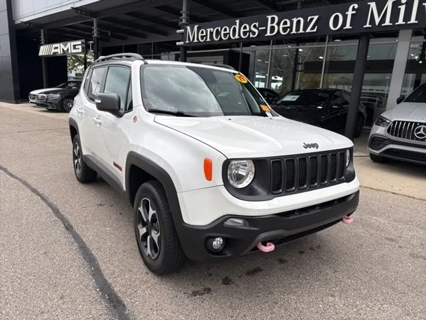 2019 Jeep Renegade Trailhawk photo 1