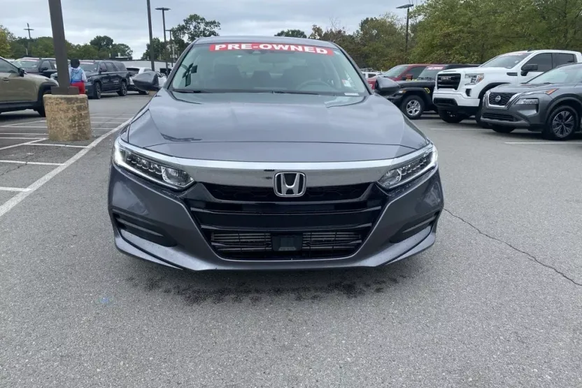 2020 Honda Accord LX photo 1