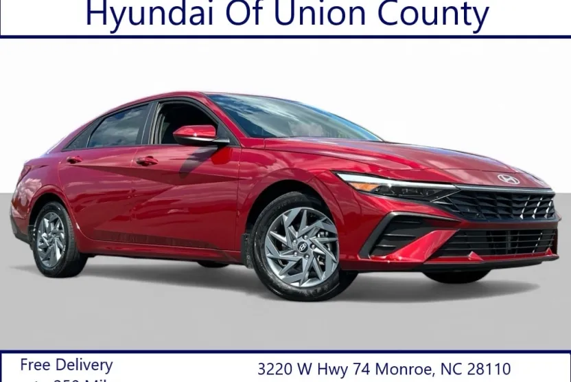 2024 Hyundai Elantra Hybrid Blue photo 1