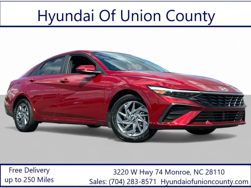 2024 Hyundai Elantra Hybrid Blue photo 1
