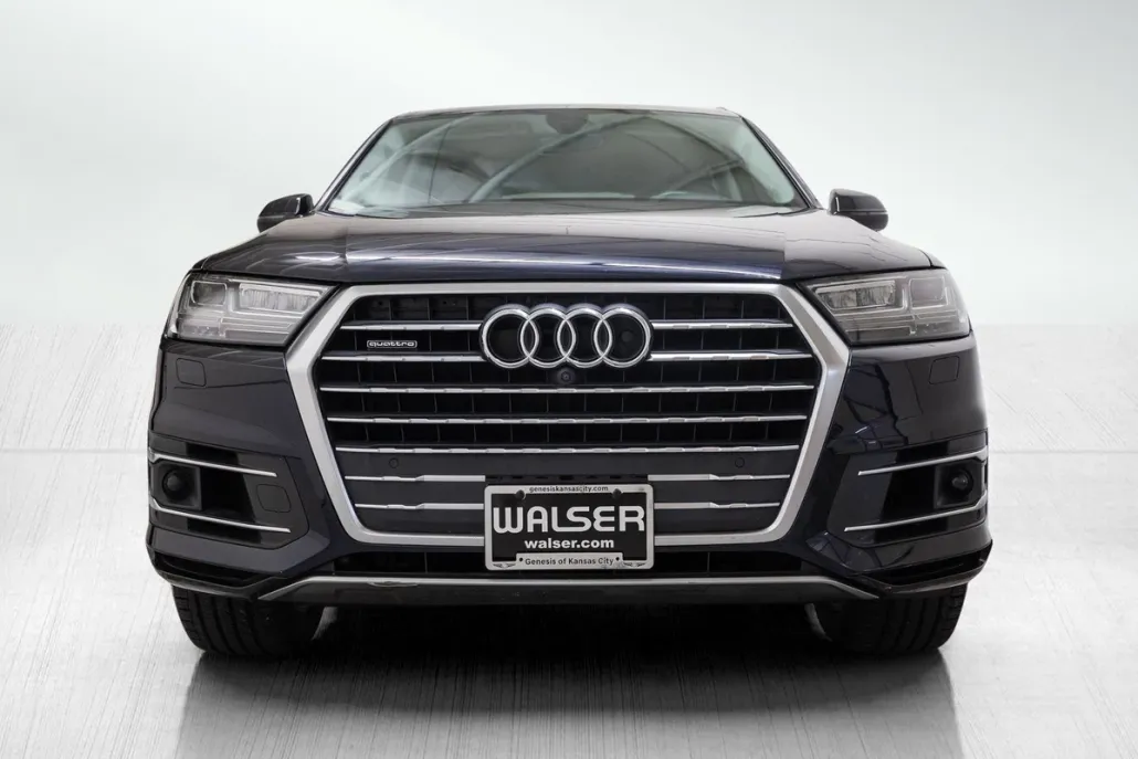 2017 Audi Q7 Prestige photo 1